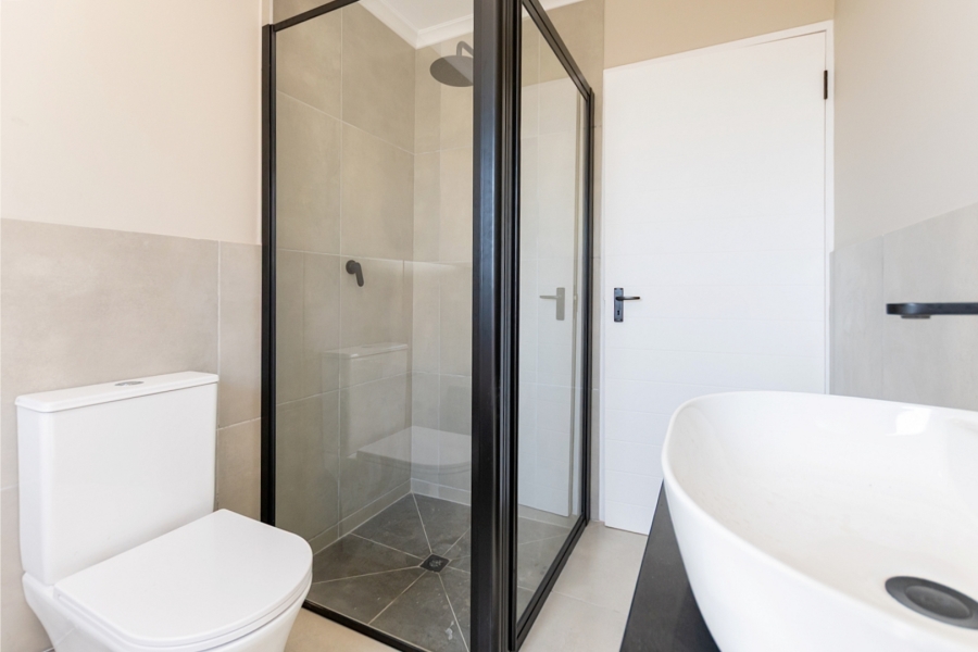 3 Bedroom Property for Sale in Hoogland Western Cape